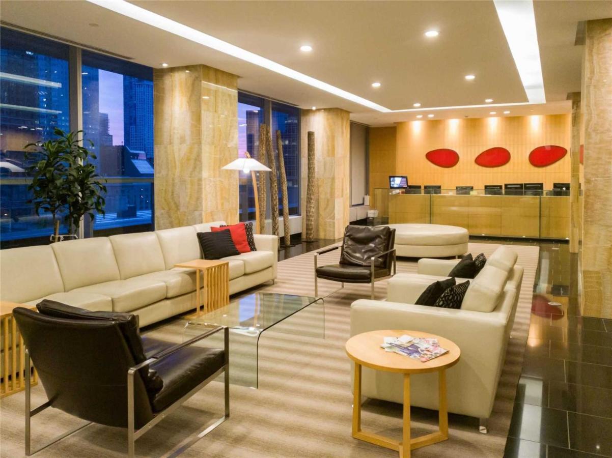 Luxury Downtown Toronto 2 Bedroom Suite With City And Lake Views And Free Parking Ngoại thất bức ảnh